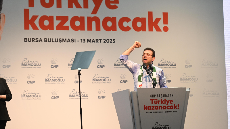 Ekrem İmamoğlu görevden uzaklaştırıldı