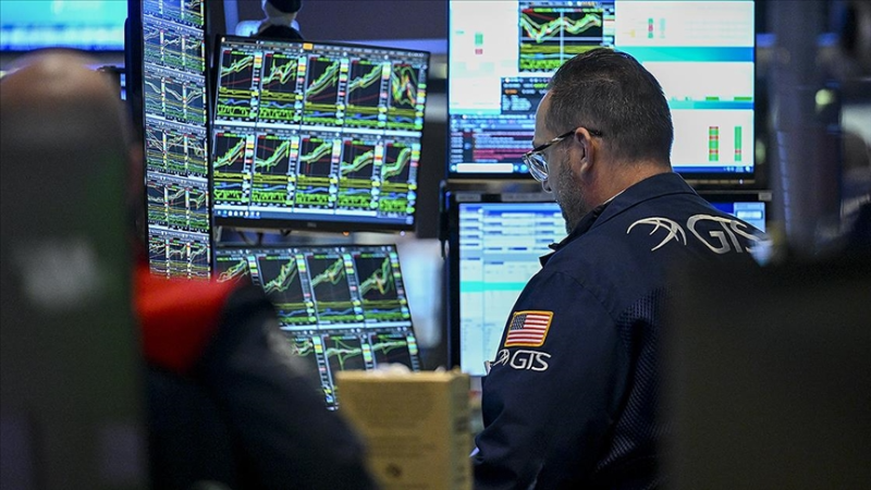 ABD'de ortalık karıştı; 2,4 trilyon dolar buhar oldu