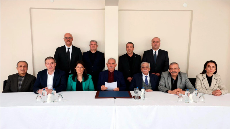 Abdullah Öcalan tarihi çağrıyı yaptı! 