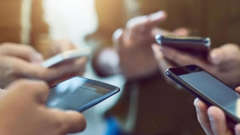 Akıllı telefonlara yıl sonunda yüzde 40 zam bekleniyor