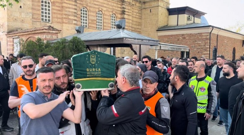  Ali Bilensir'i son yolculuğunda yüzlerce motosikletli yalnız bırakmadı