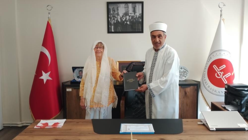 Alman vatandaş Bursa'da Müslüman oldu