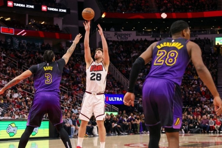 Alperen Şengün'ün 14 sayı attığı maçta Rockets, Lakers'ı yendi