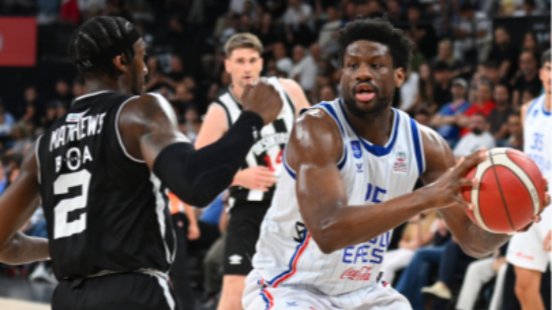 Anadolu Efes'te Oturu da gitti