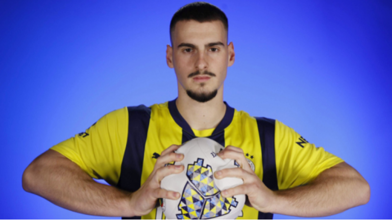 Antalyaspor, Fenerbahçeli oyuncuyu isityor