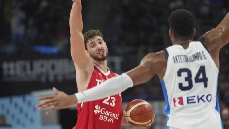 Antetokounmpo, Türkiye'den özür diledi