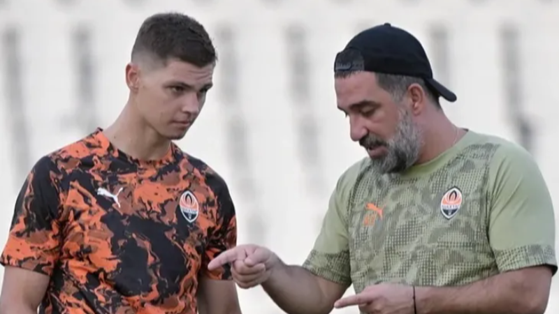 Arda Turan, Türkiye'ye geliyor