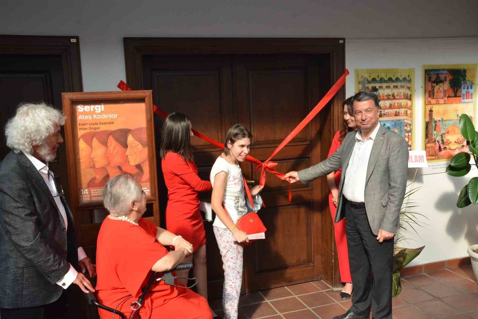 ’Ateş Kadınlar’ sergisi sanatseverlerle buluştu