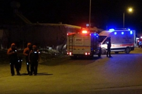 AVM'ye canlı bomba ihbarı!