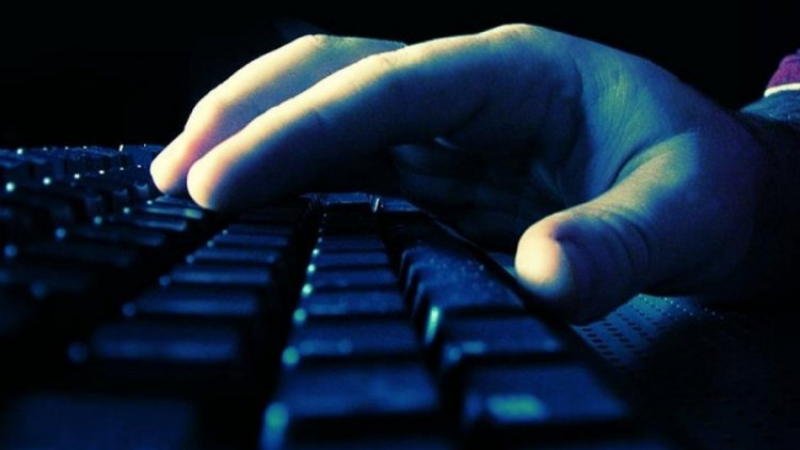 Bakan duyurdu! Yüzlerce siber şüpheli yakalandı...