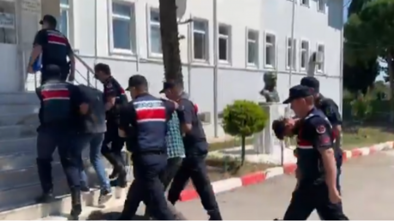 Bakan Yerlikaya duyurdu! 73 torbacı gözaltında