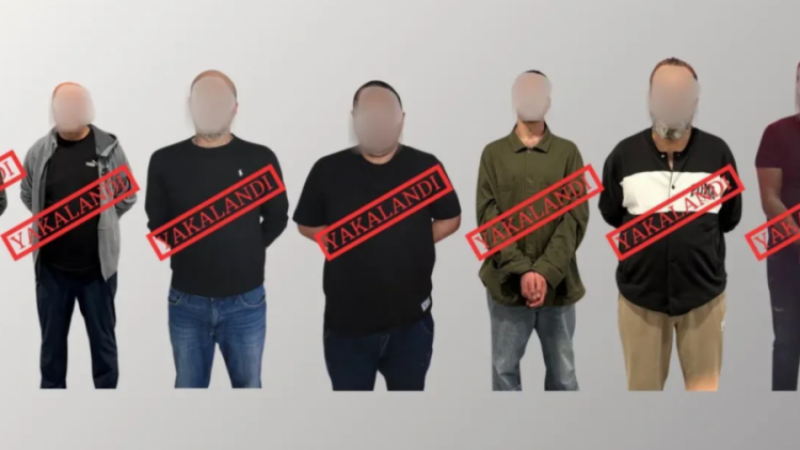 Bakan Yerlikaya duyurdu! Kırmızı bültenle aranıyorlardı!