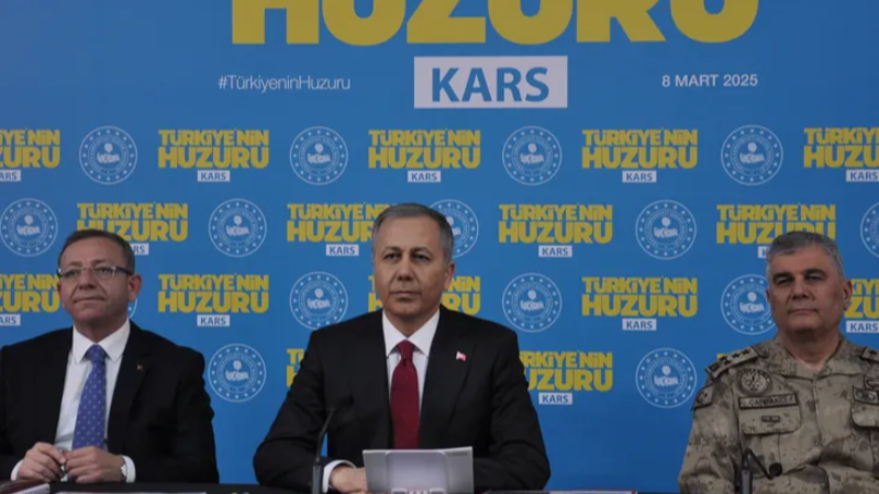 Bakan Yerlikaya'dan sokak hayvanları için talimat!