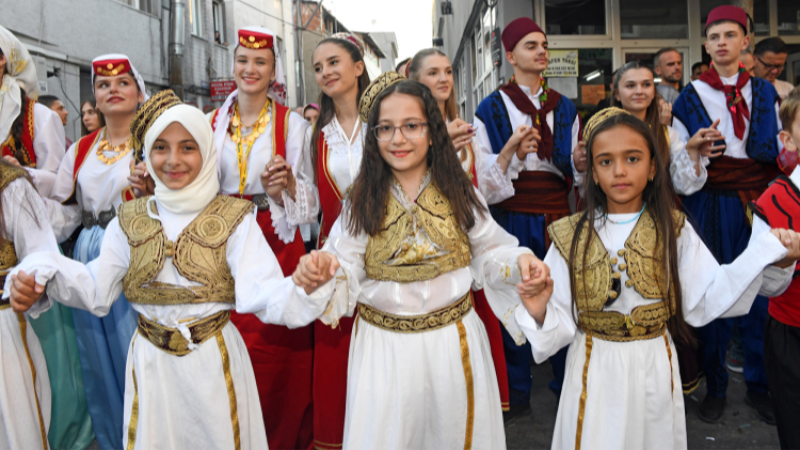 Balkan kültürü Bursa sokaklarında!
