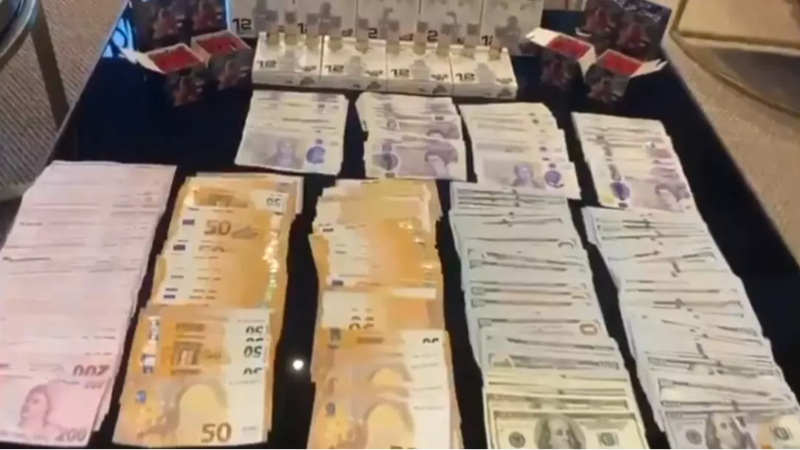 Balya balya paralar böyle ele geçirildi!  Evinden 40 milyon TL çıktı