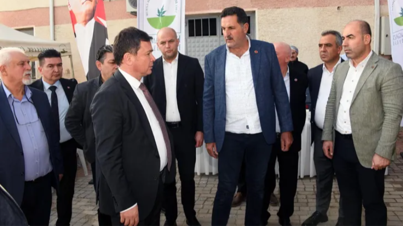 Başkan Aydın, Osmangazi'yi mahalle mahalle geziyor
