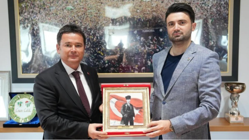 Başkan Aydın'dan Bursaspor'a ziyaret