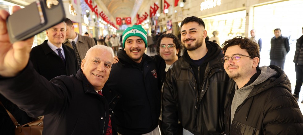 Başkan Bozbey çarşıya indi, büyük ilgi gördü!