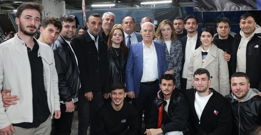 Başkan Bozbey halktan kopmuyor; Ramazan'da hep birlikteler...