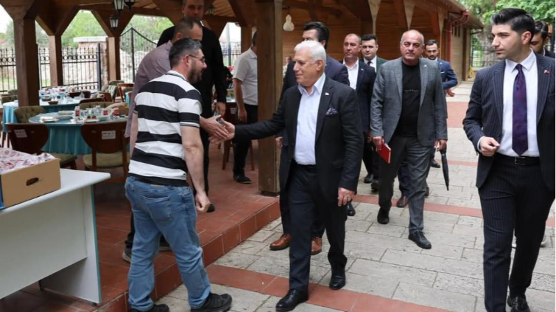 Başkan Bozbey Yenişehir'e müjdeyi verdi; Fabrikayı kuruyoruz...