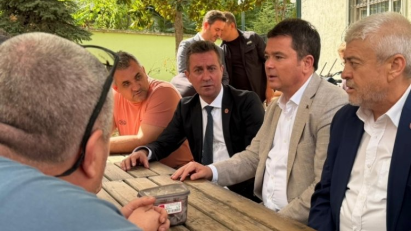 Başkan Erkan Aydın Gülbahçe Mahallesi'nde