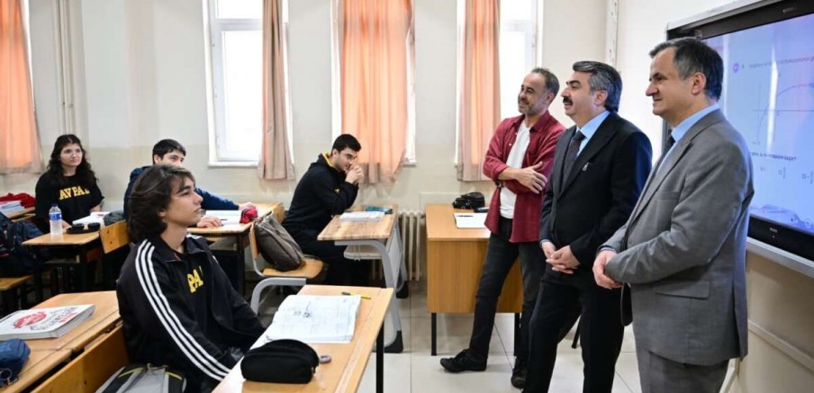 Başkan Yılmaz; Gençlerimizin her zaman yanındayız!
