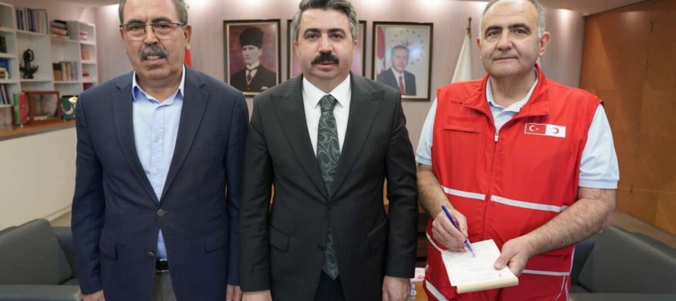 Başkan Yılmaz, kurban vekaletini Türk Kızılay’a verdi
