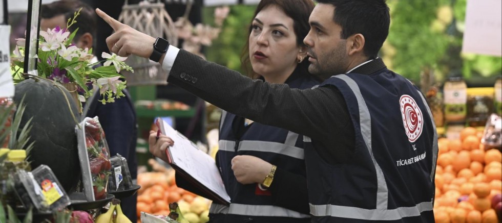 Bayram öncesi sıkı denetim! 1258 işletmeye ceza yağdı