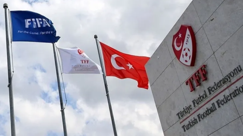 Beşiktaş-Galatasaray derbisini yabancı hakem mi yönetecek?