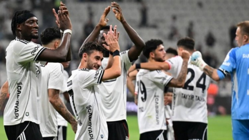 Beşiktaş'ın UEFA kadrosunda değişiklik