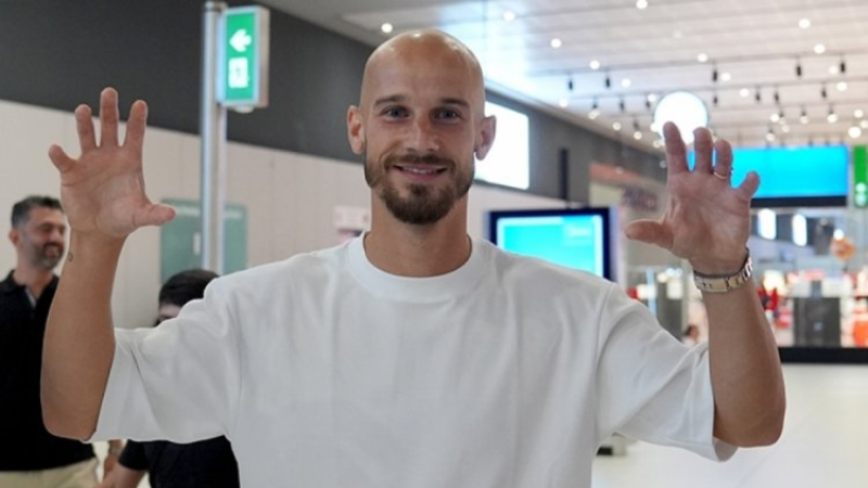 Beşiktaş'ta Cerny imzayı attı!