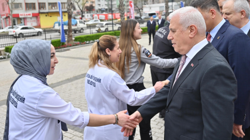Bozbey, Büyükşehir ailesiyle bayramlaştı
