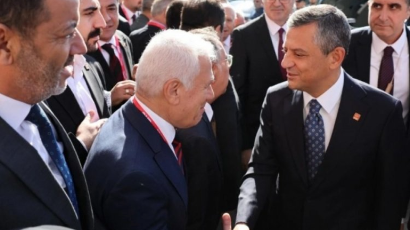 Bozbey'den CHP kurultayı paylaşımı
