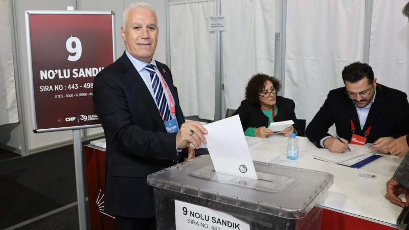 Bozbey’den Özgür Özel’e kutlama mesajı