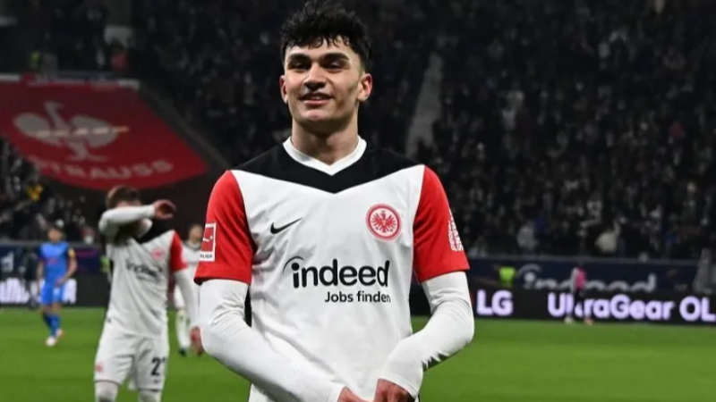 Bundesliga'nın parlayan yıldızı 80 milyon Euro!