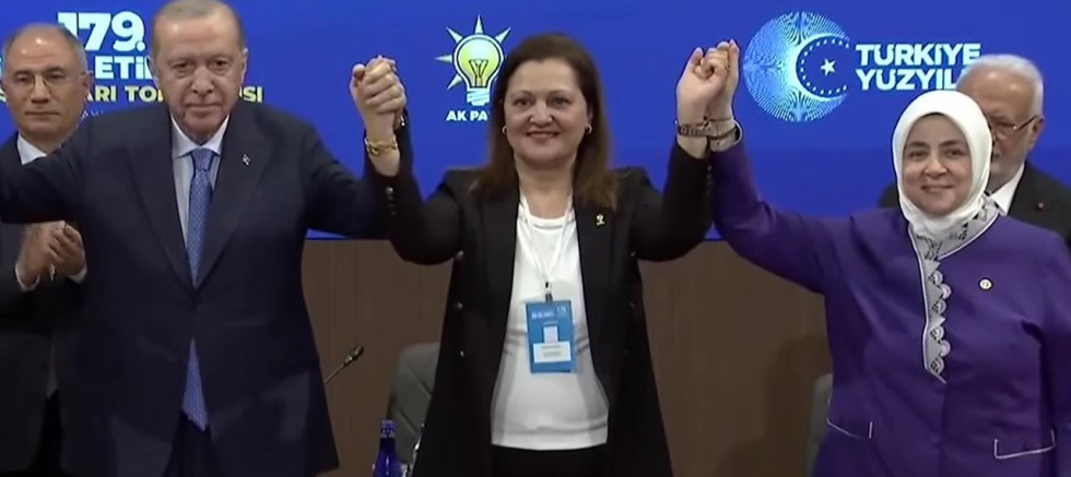 Burcu Köksal artık AK Parti’de!