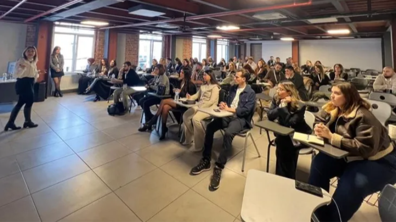 Bursa Büyükşehir, ‘Bağımlılık ve İyileşme Sempozyumu’nda tecrübelerini aktardı