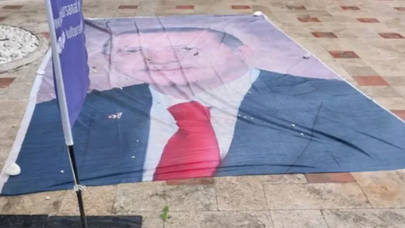 Bursa Büyükşehir Belediyesi'nden Erdoğan posteri açıklaması