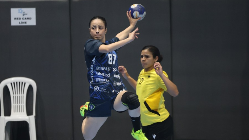 Bursa Büyükşehir Belediyespor EHF Avrupa Kupası'nda avantajı kaptı!
