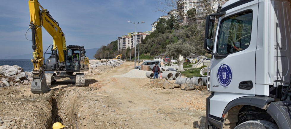 Bursa Büyükşehir, Gemlik’te sorunları gideriyor!