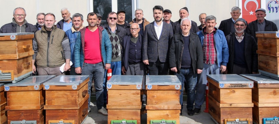 Bursa Büyükşehir üreticiyi yalnız bırakmıyor!