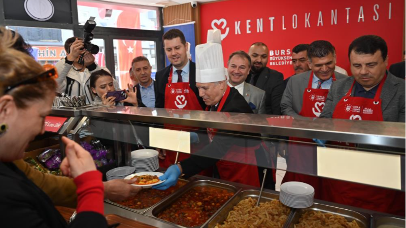 Bursa Büyükşehir uygun fiyat ve sağlık için çalışıyor; Yeni Kent Lokantası hizmette...