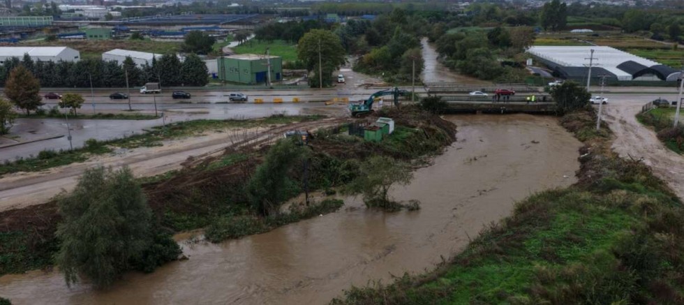 Bursa Büyükşehir, yağışlar nedeniyle 645 olaya müdahale etti