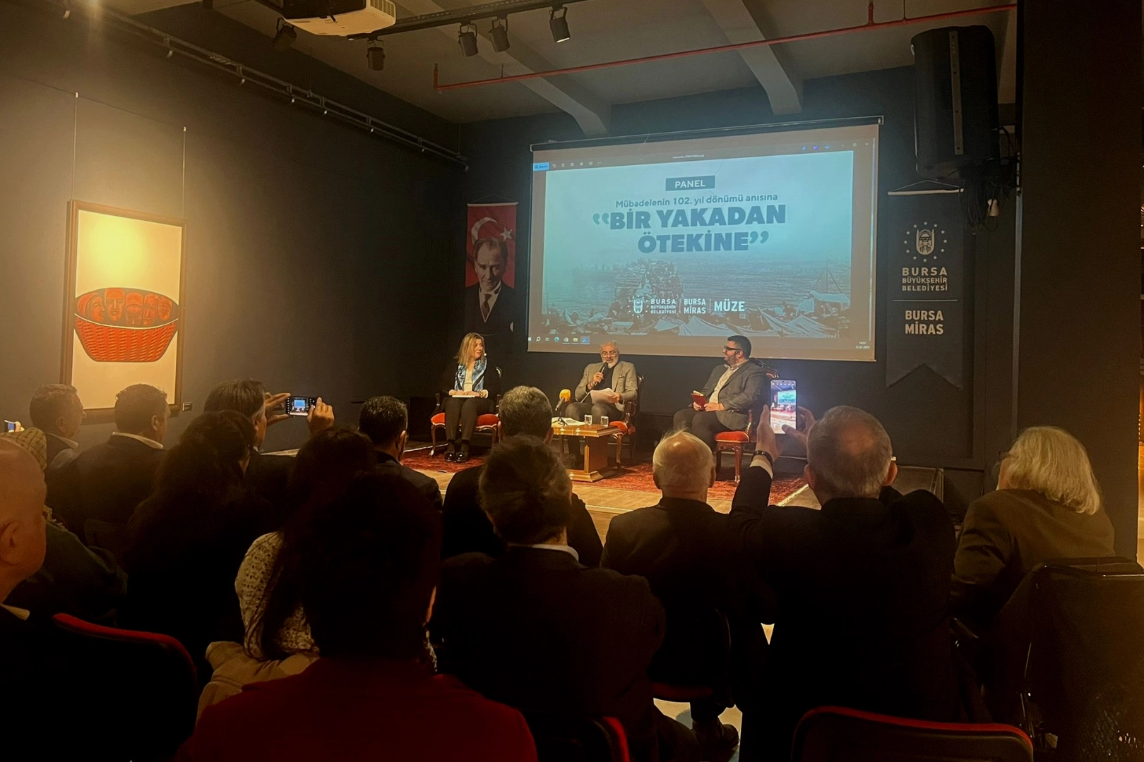Bursa Büyükşehir'den 'Bir Yakadan Ötekine' paneli
