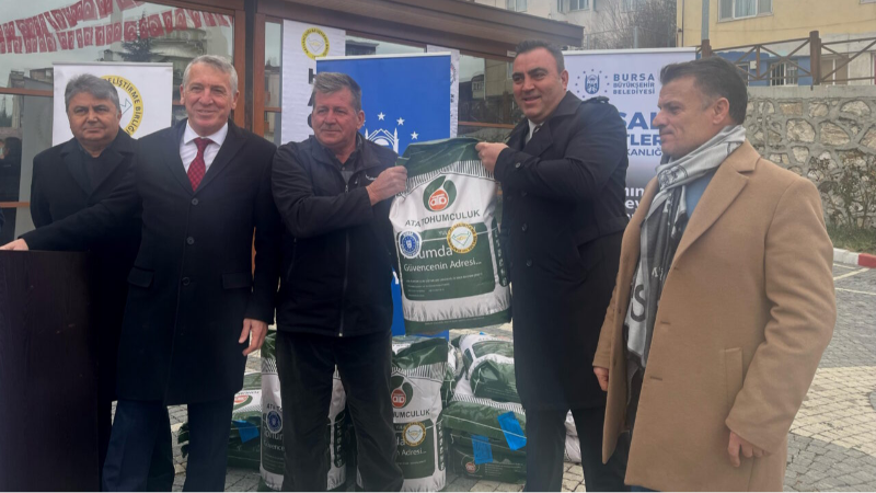 Bursa Büyükşehir’den çiftçinin yüzünü güldürdü