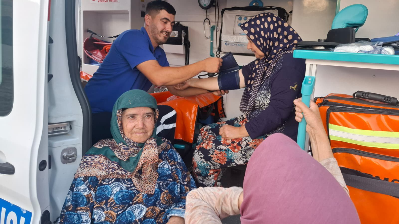Bursa Büyükşehir'den yangın bölgesine sağlık hizmeti!