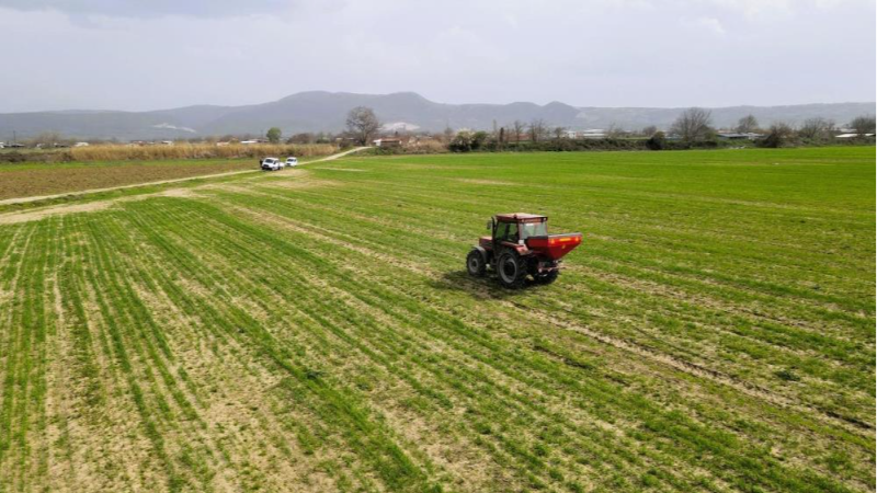 Bursa Büyükşehir'in ürettiği sıvı gübre çiftçileri mutlu etti