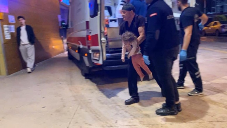 Bursa'da 1,5 yaşındaki çocuğu böyle kurtardılar!