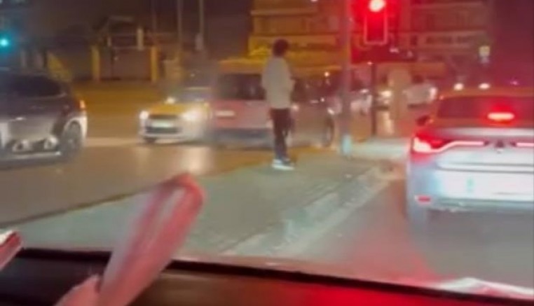 Bursa'da bu araç herkesin hayatını tehlikeye attı!