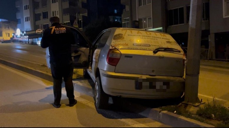 Bursa'da dalgınlık sonucu araç bu hale geldi